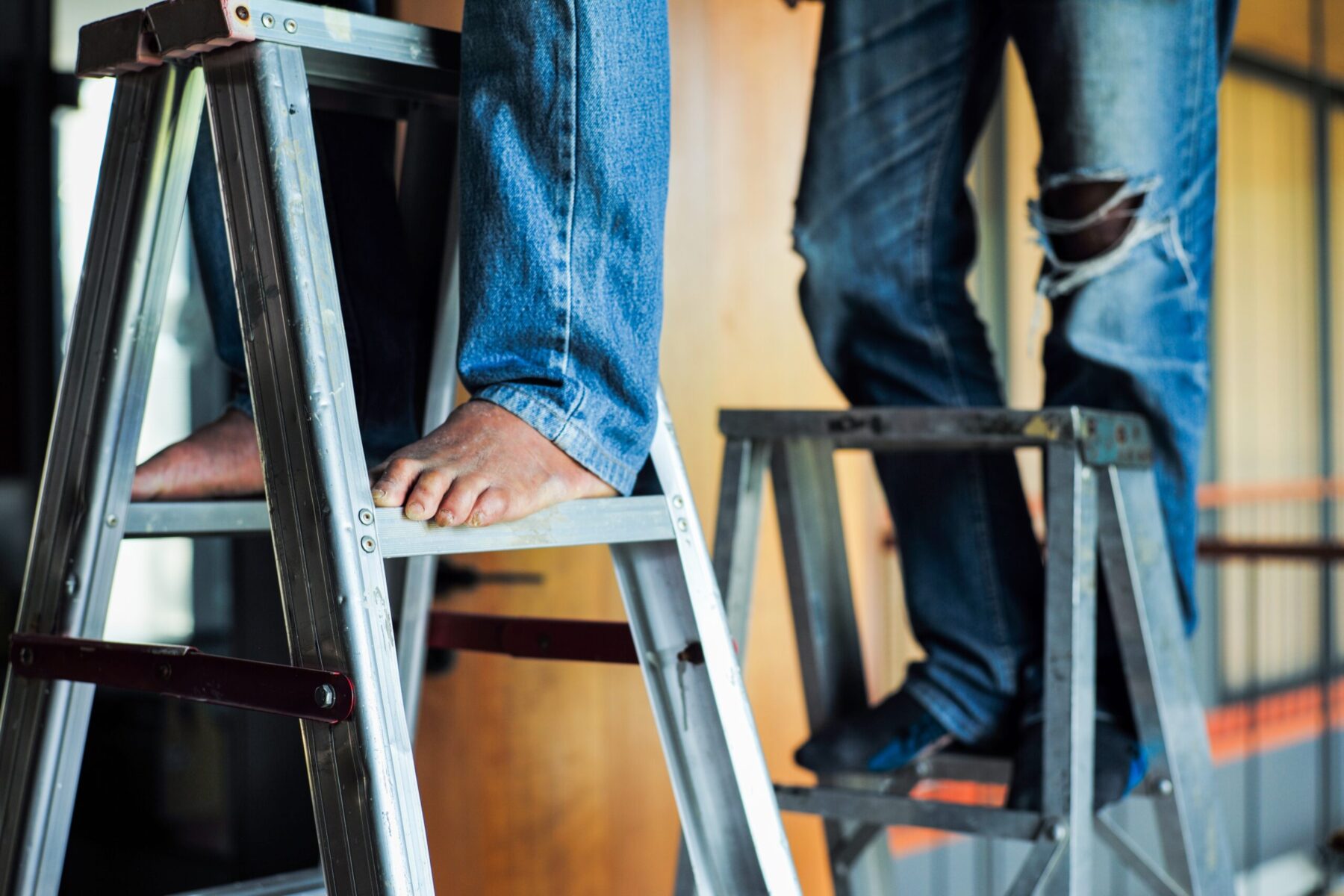 You are currently viewing <strong>STEPS to Reduce OSHA Recordables Begins with Ladder Safety</strong>